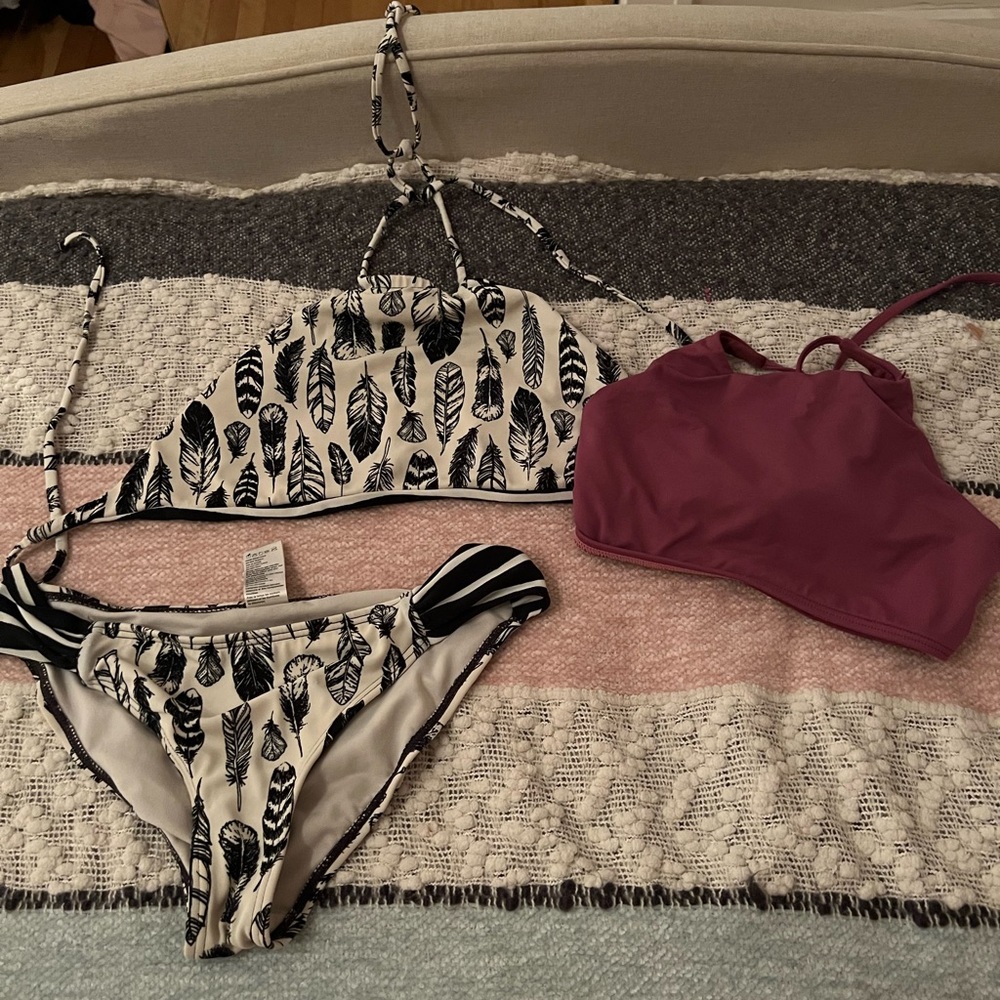 billabong 2 tops, 1 bottom